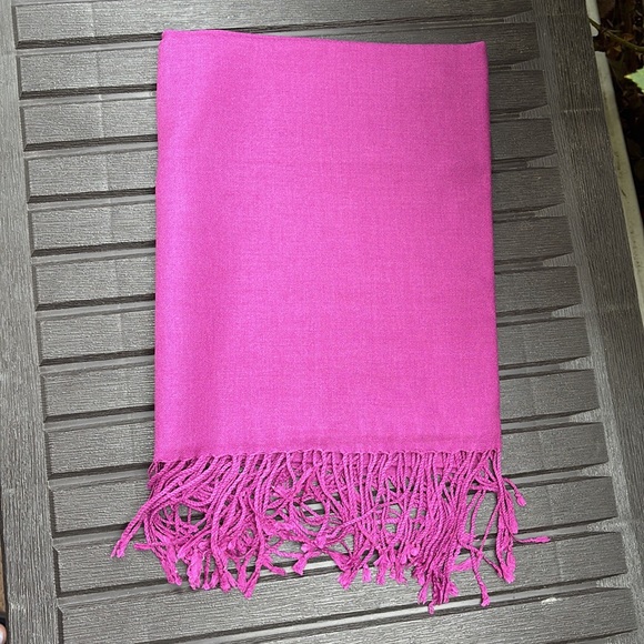 New - Radiant Orchid - Merino Wool & Silk Blend - Pashmina Scarf - Picture 4 of 12